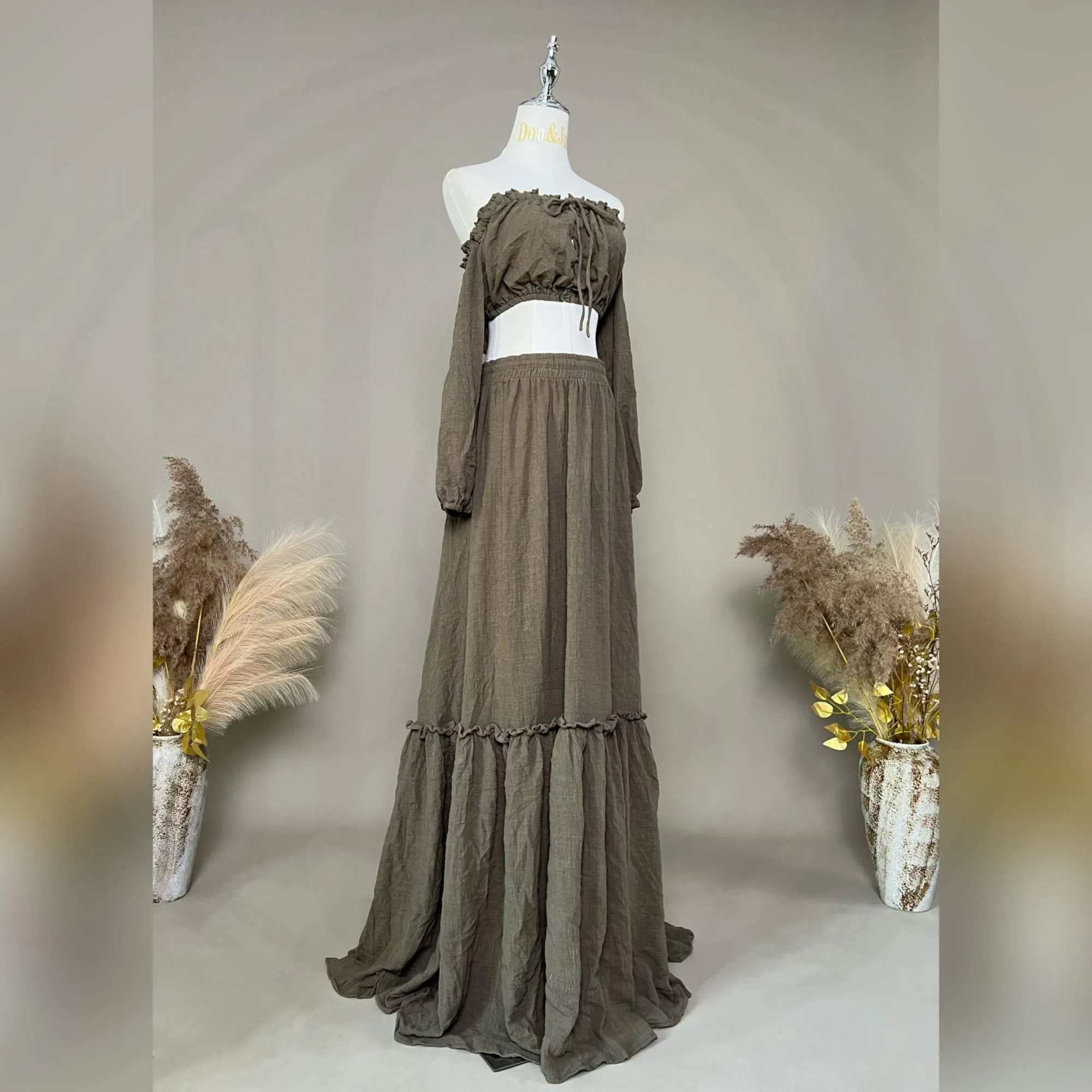 Meroy Gown